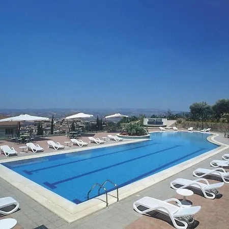 Pomara Hotel