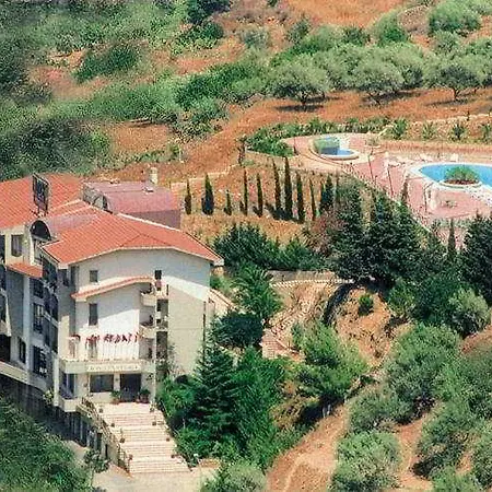 Pomara Hotel 3*