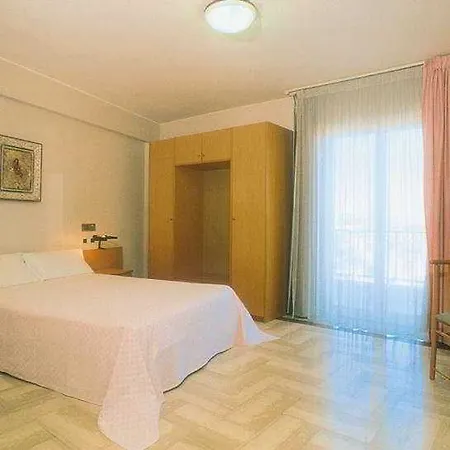 Pomara